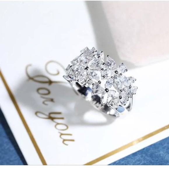 Crystal Flower Petal Ring S925 - Picture 12 of 12